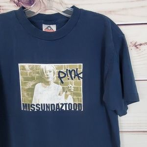 Vtg Pink Missundaztood 2002 concert shirt M